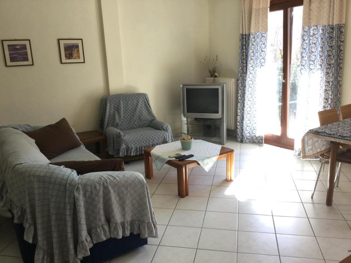 Beautiful Home By The Sea PalaiónTsiflíkion المظهر الخارجي الصورة
