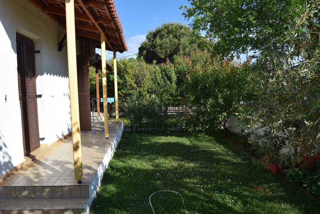 Beautiful Home By The Sea PalaiónTsiflíkion المظهر الخارجي الصورة